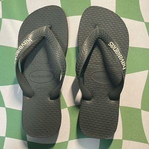 Havaianas flip flops unisex kids size 3